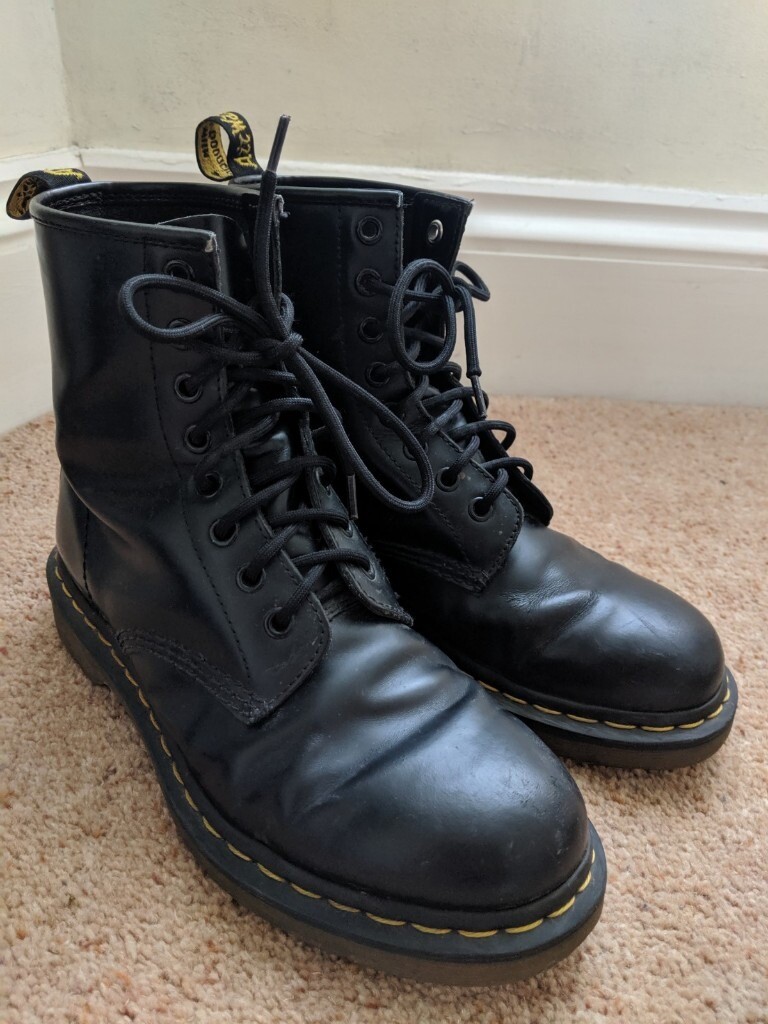 size 5 black dr martens
